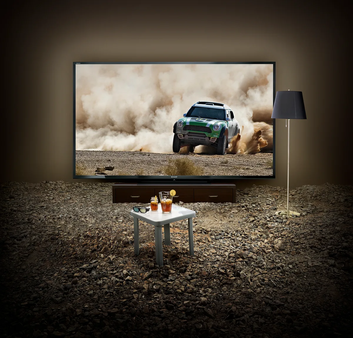 Sharp commercial retouching by Ahmed Kunhamed, image 2 of 3
